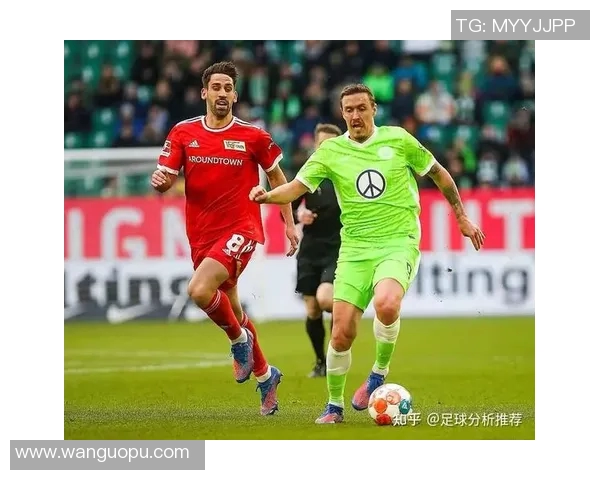 现役足球球星独占一城的传奇之路与球队深度融合分析 现役足球球星独占一城的传奇之路与球队深度融合分析